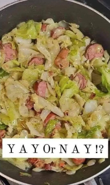 Fried Cabbage with Bacon, Onion, and Garlic 🥬🥓🧄 Capture d’écran 2025-04-22 201324